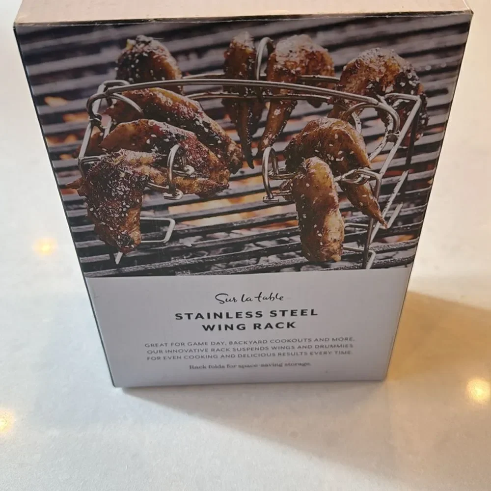 Sur la table wing rack new with tags, stainless steel, great gift your cook.